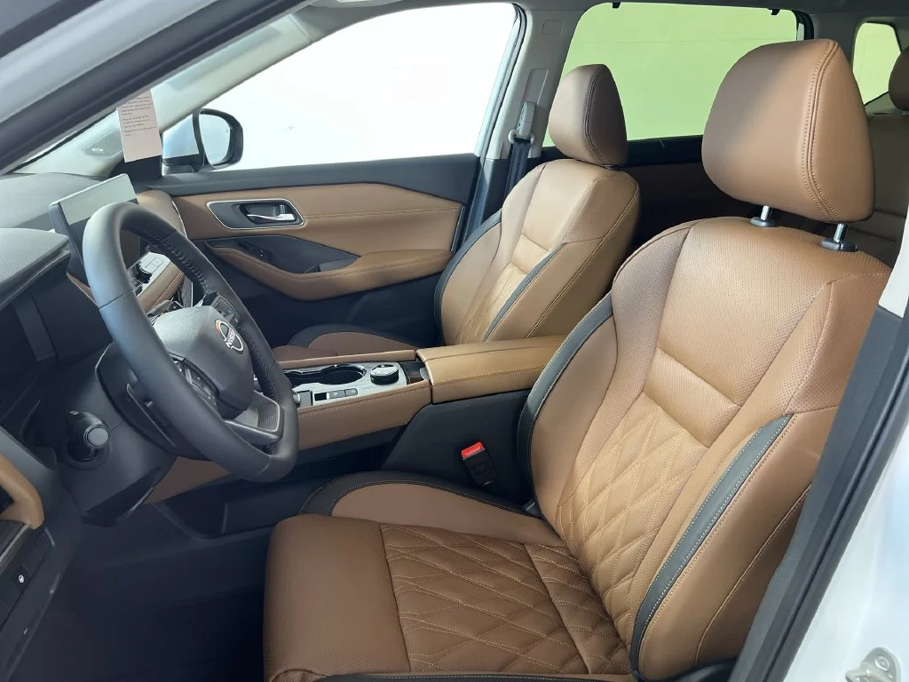 New 2026 Everest White Pearl TriCoat Nissan Platinum image 13