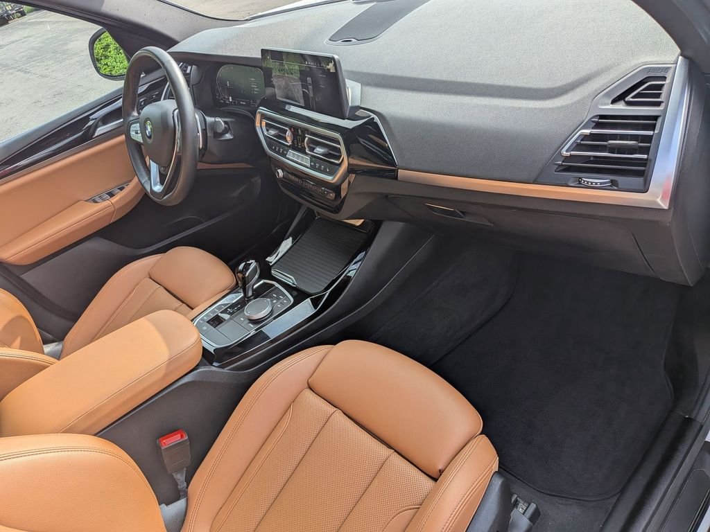 Used 2023  BMW xDrive30i image 23