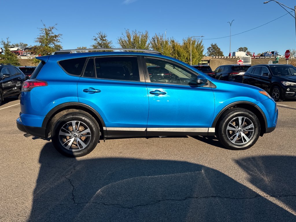 Used 2016 Blue Toyota XLE image 10