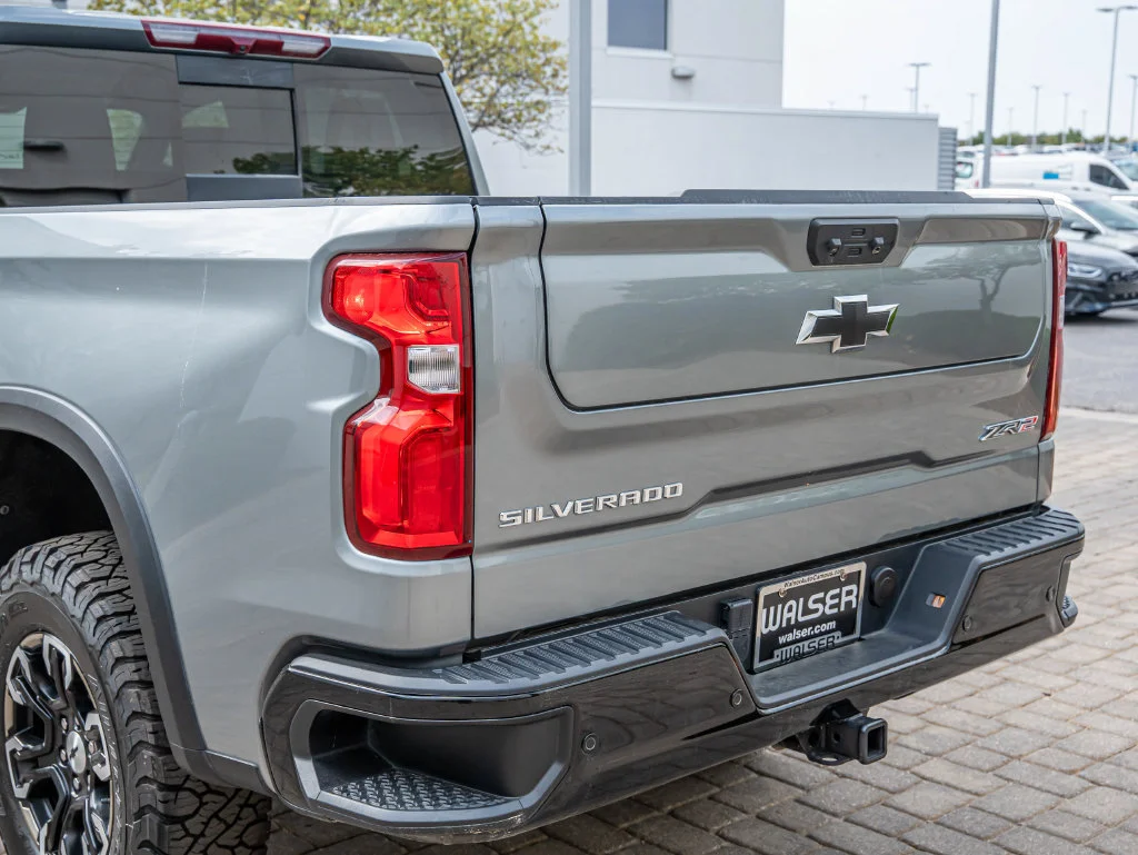 Used 2024 Sterling Gray Metallic Chevrolet ZR2 image 18