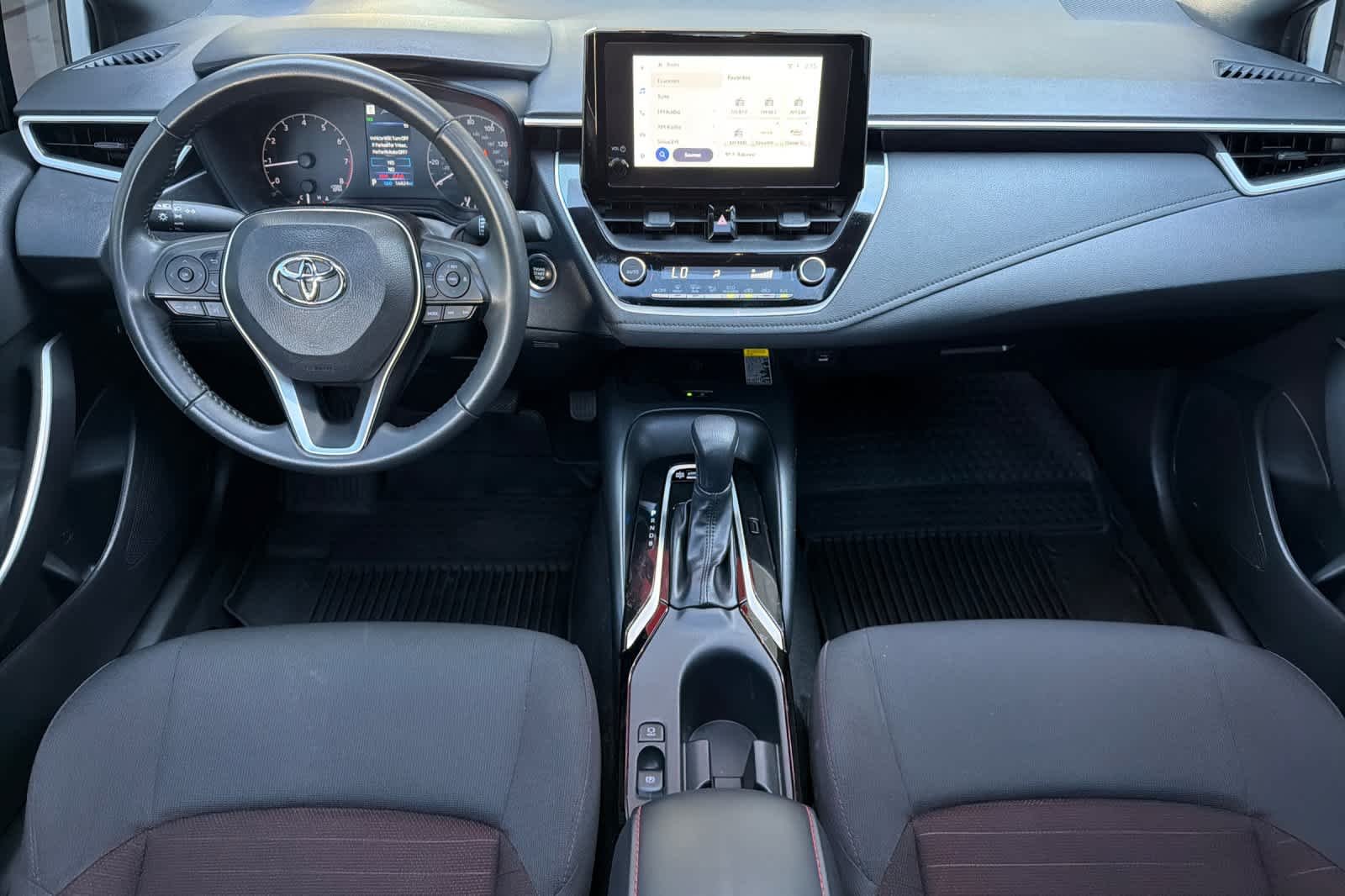 Used 2024 Ice Cap Toyota SE image 3