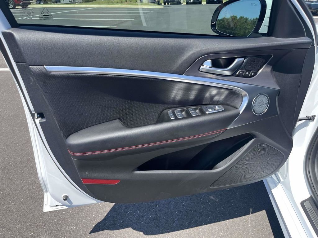 Used 2026 White Genesis 3.3T Sport Prestige image 14