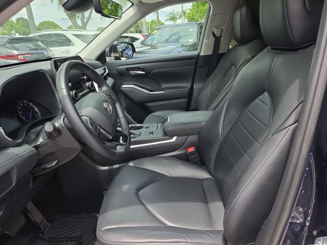 2021 Toyota Highlander XLE - Photo 11