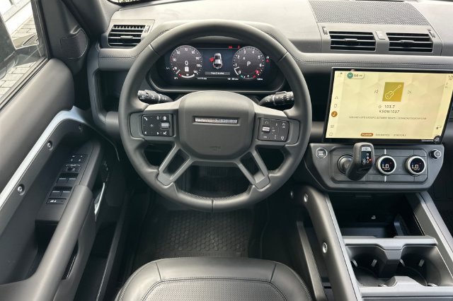 New 2026 Fuji White Land Rover X-Dynamic SE image 13