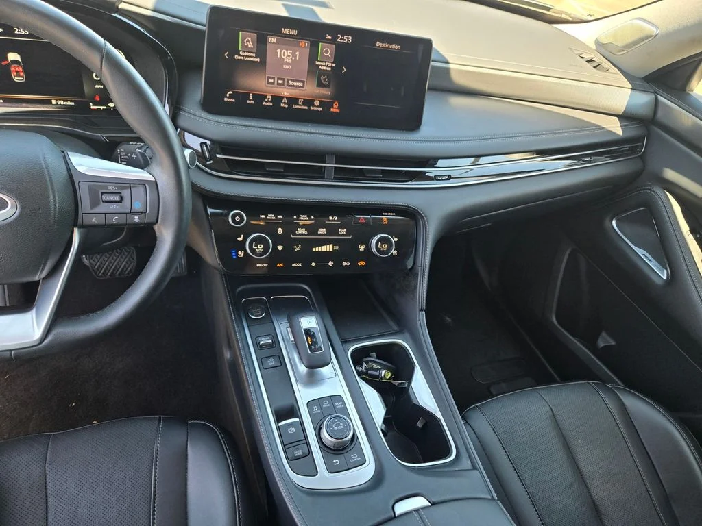 Used 2023 Graphite Shadow INFINITI LUXE image 22