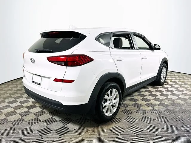 Certified Used 2021 White Hyundai SE image 3
