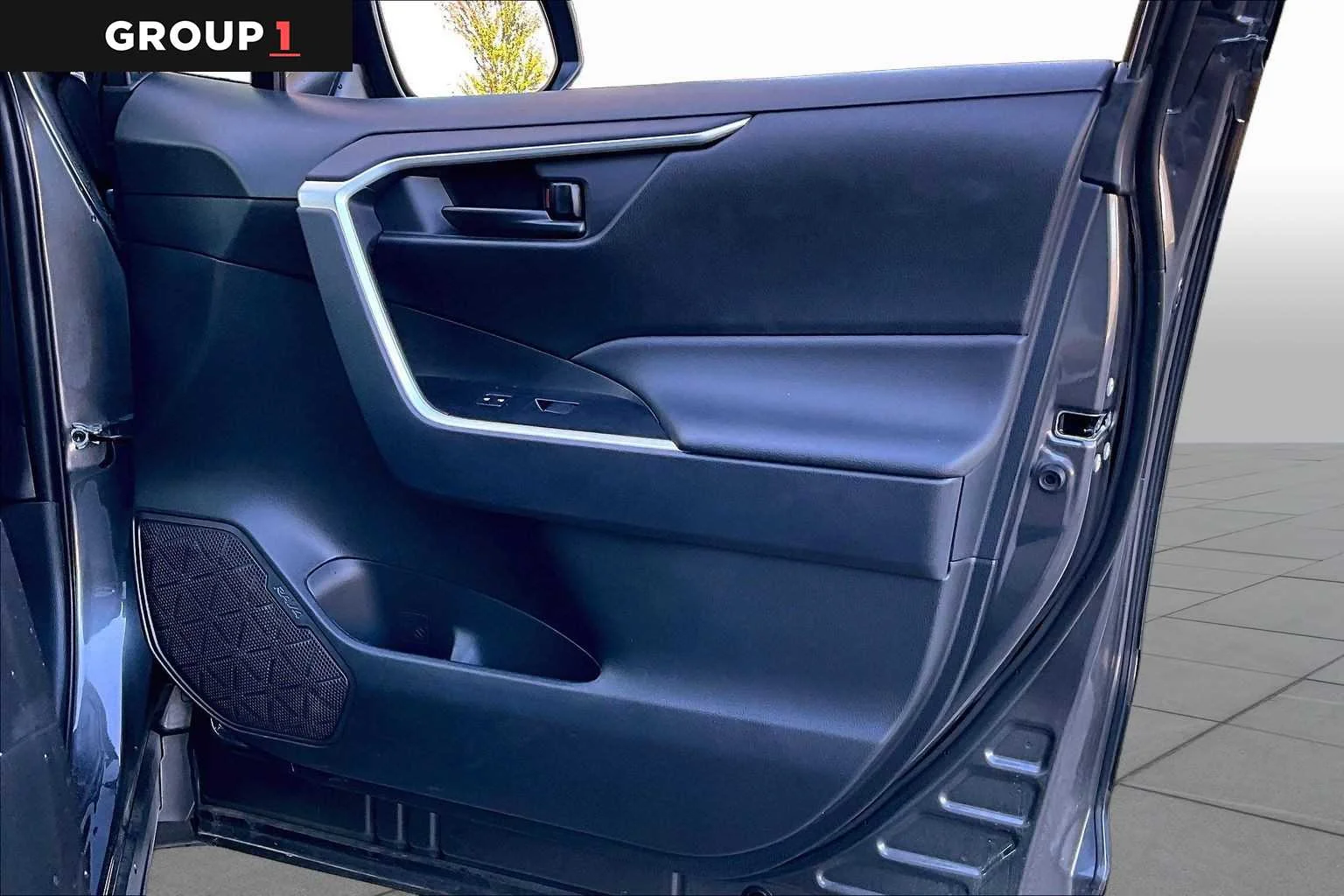 2025 Toyota RAV4 LE - Photo 23
