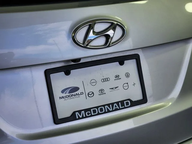 Used 2014 Silver Hyundai Base image 9