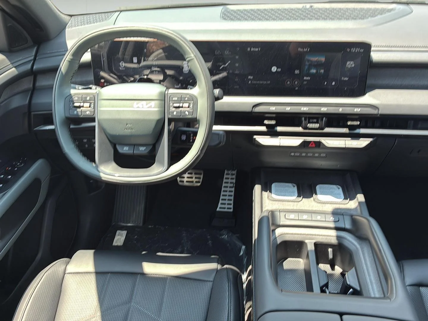 New 2027 Glacial White Pearl Kia X-Line SX image 11