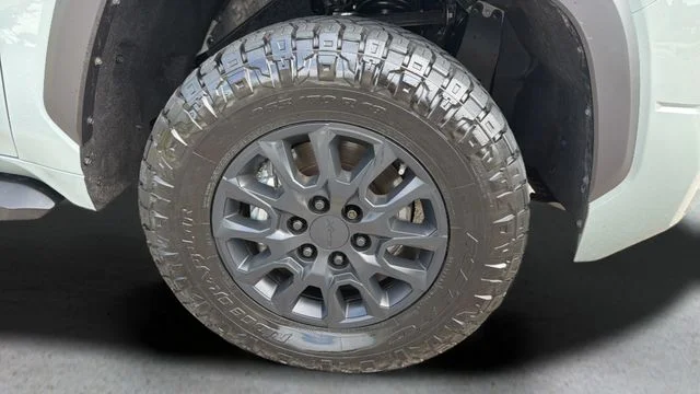 Used 2026  Toyota SR5 image 31
