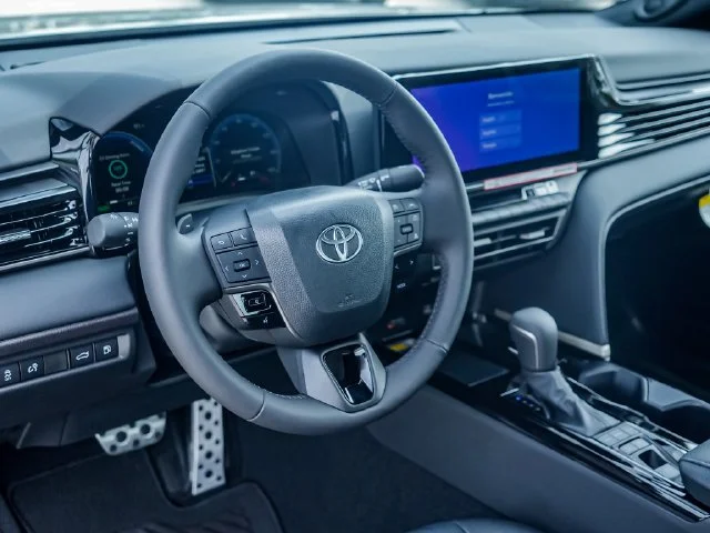 New 2026 Heavy Metal with Midnight Black Metallic roof Toyota XSE image 12