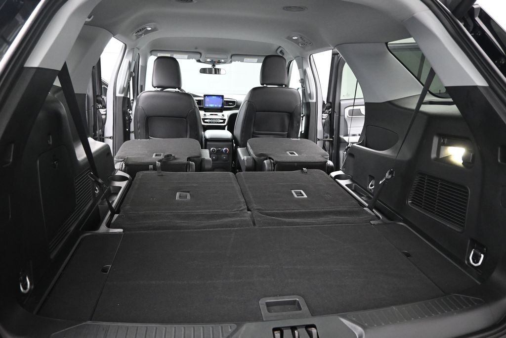 Used 2023 Gray Ford XLT image 24
