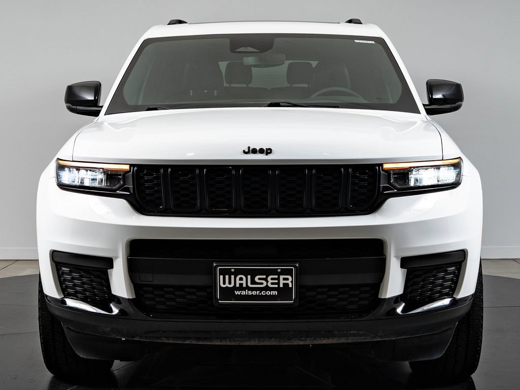 Used 2023 Bright White Clearcoat Jeep Altitude image 2