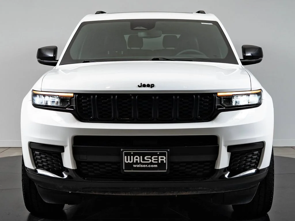 Used 2023 Bright White Clearcoat Jeep Altitude image 2