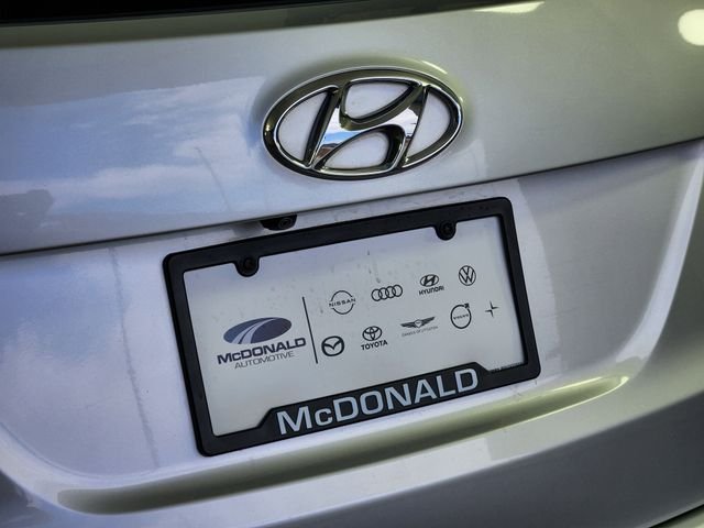 Used 2014 Silver Hyundai Base image 9