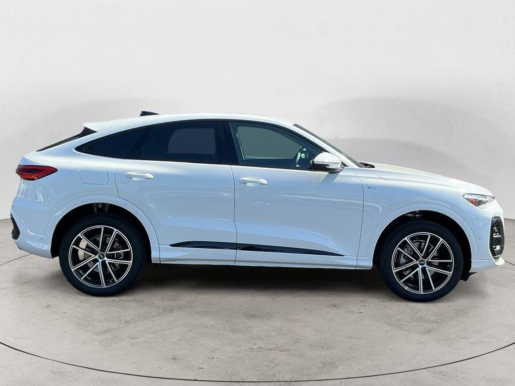 New 2026 Arkona White Audi Premium Plus TFSI quattro S tronic image 4