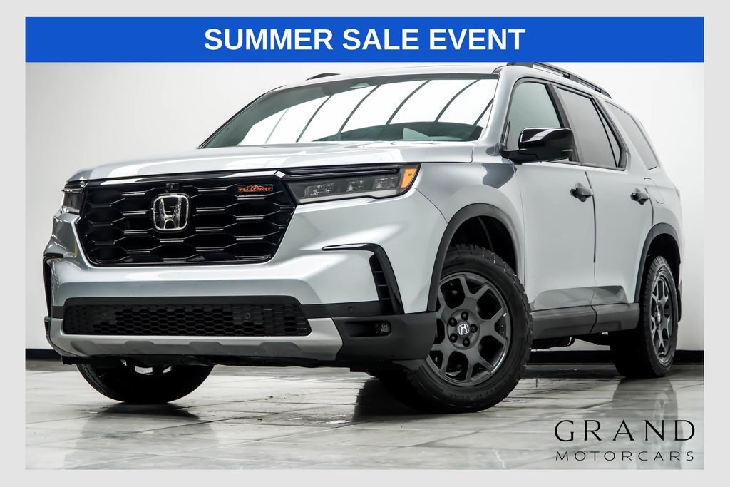Used 2023 Silver Honda TrailSport image 1