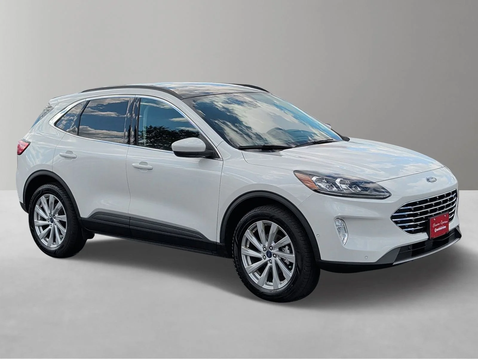 Used 2022 Ford Escape Titanium with VIN 1FMCU9J96NUB60950 for sale in White Bear Lake, Minnesota