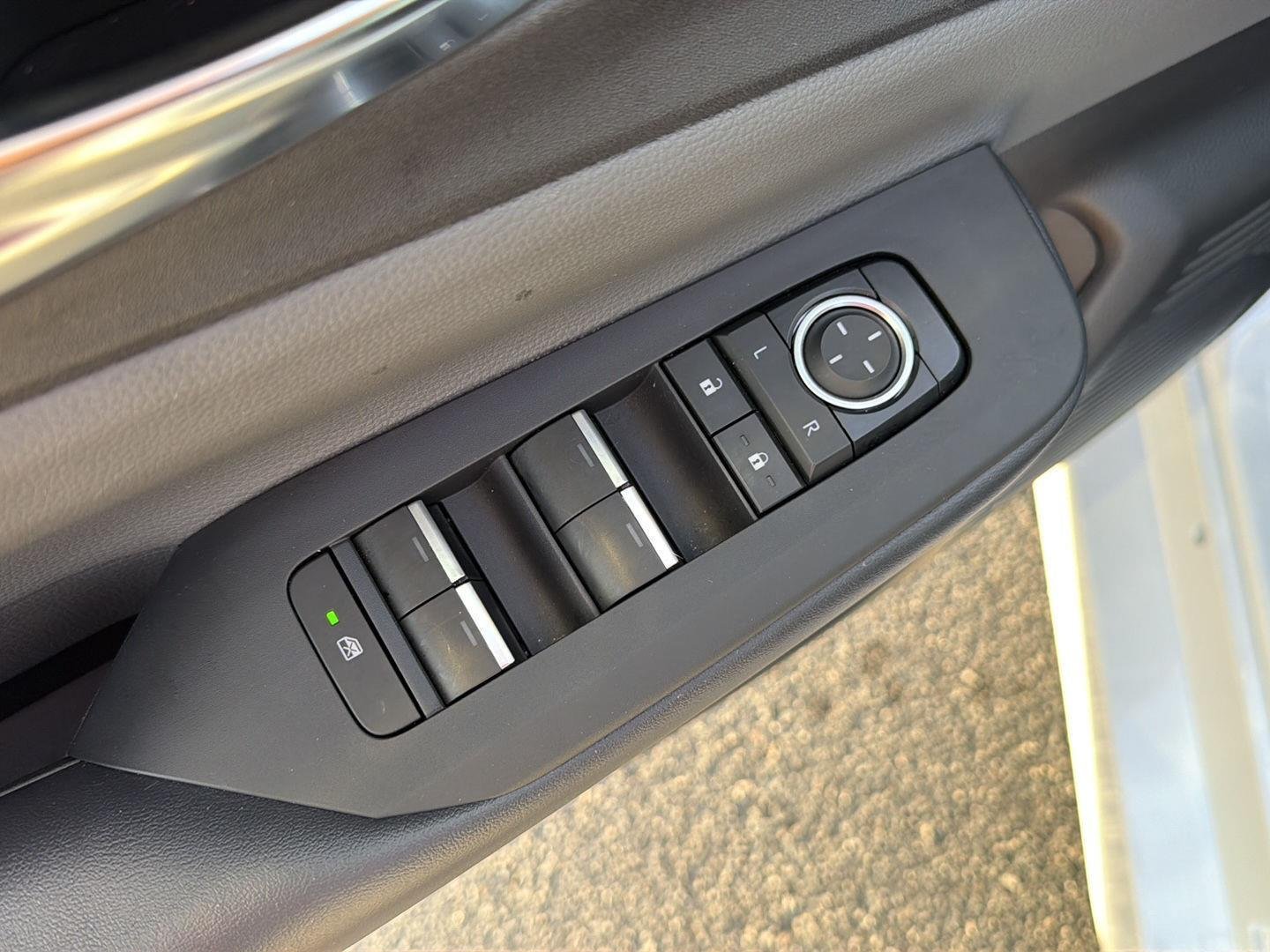 Certified Used 2025 Wind Chill Pearl Toyota XLE image 32