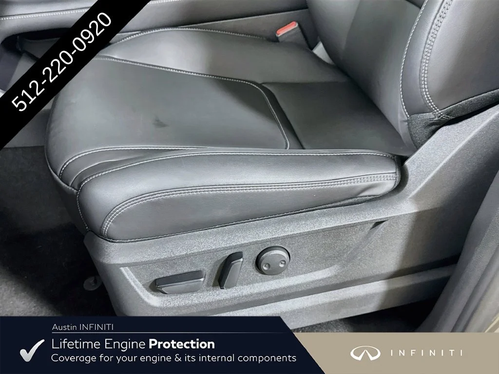 New 2027 Silver INFINITI PURE image 24