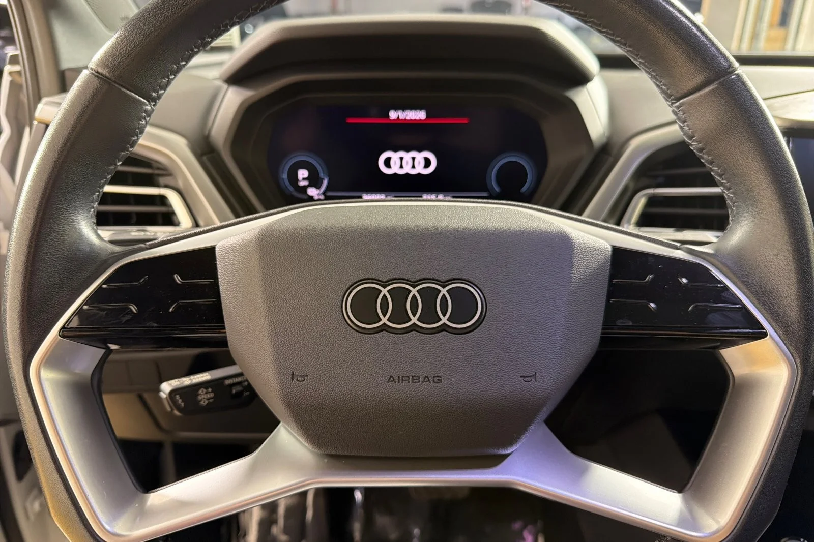 Used 2023 Glacier White Metallic Audi Premium Plus 50 quattro image 27