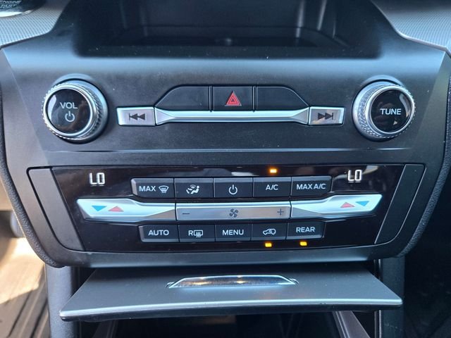 Used 2020 White Ford XLT image 16