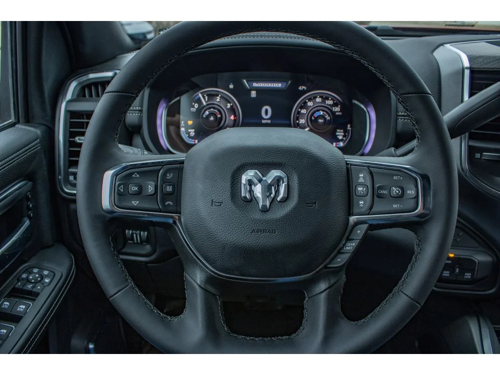 2026 RAM 3500 Laramie - Photo 18