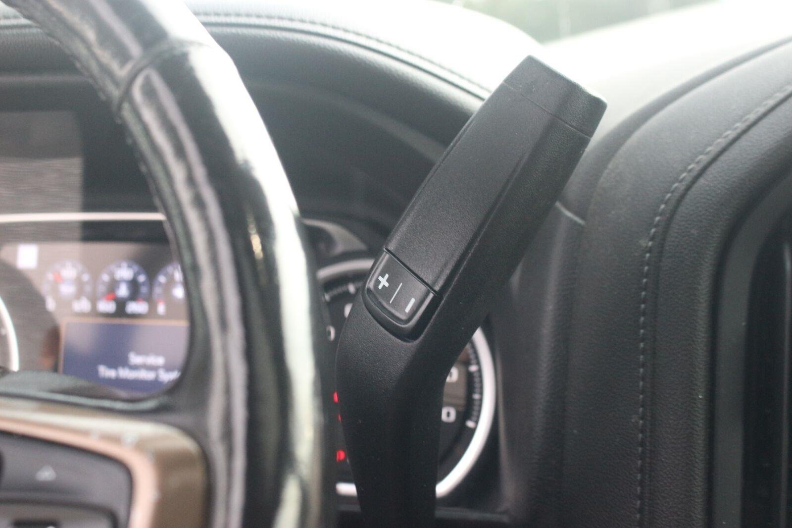 Used 2020 BLACK Chevrolet High Country image 34