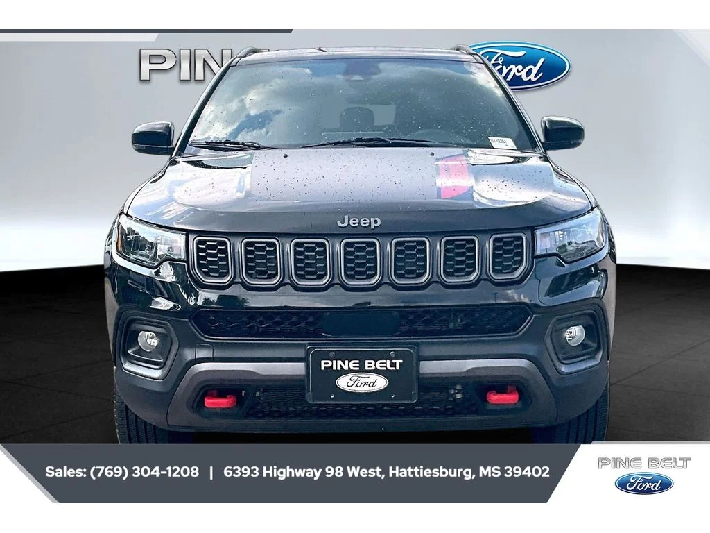 Used 2024 BLUE Jeep Trailhawk image 3