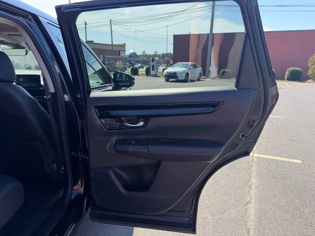 Used 2023 Black Honda EX-L image 35