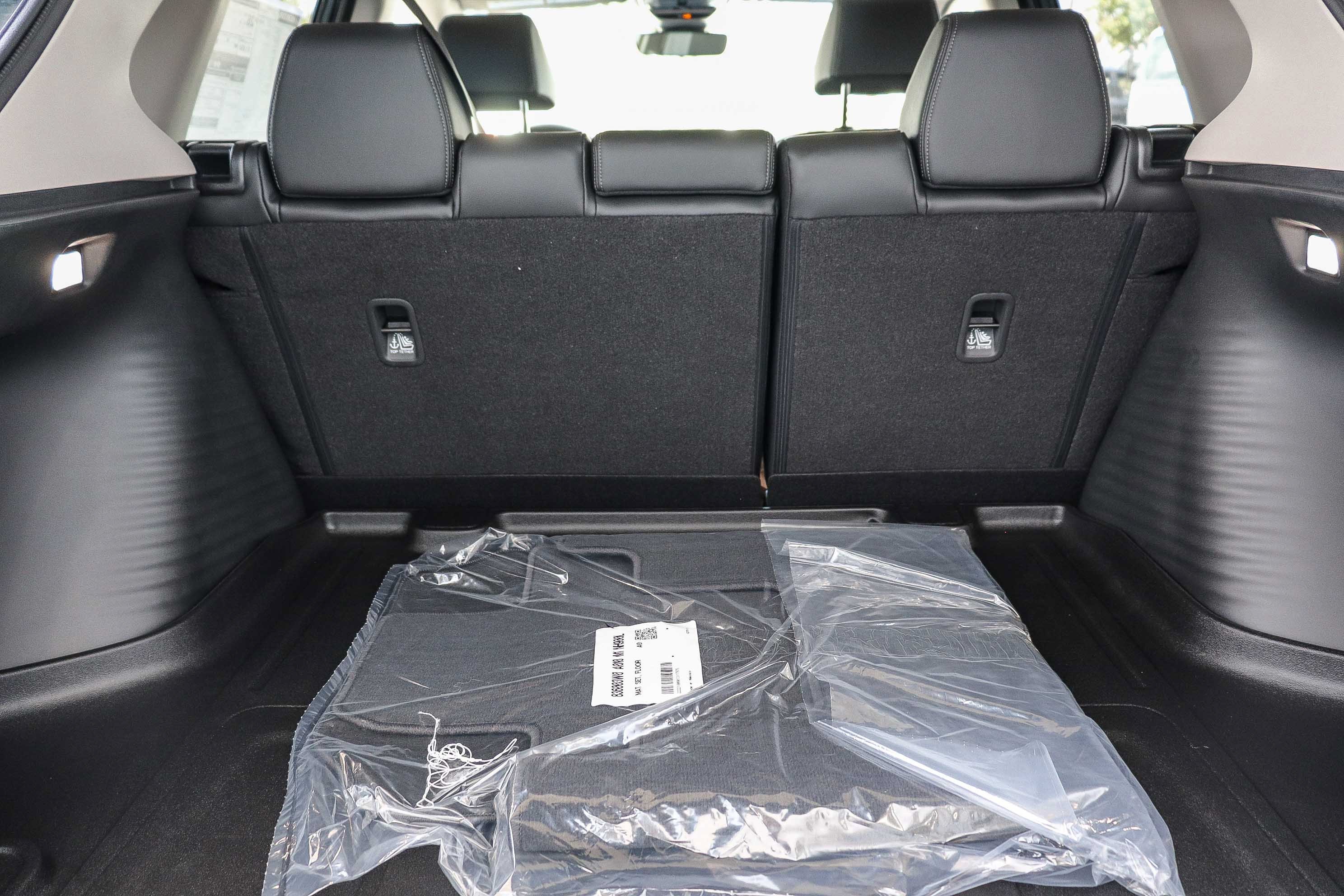 New 2027 Urban Gray Pearl Honda EX-L 2WD CVT image 28