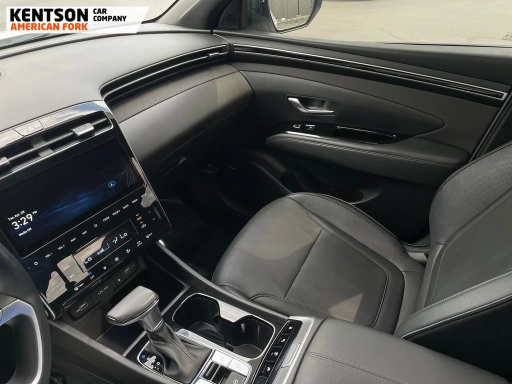 Used 2022 White Hyundai Limited image 29