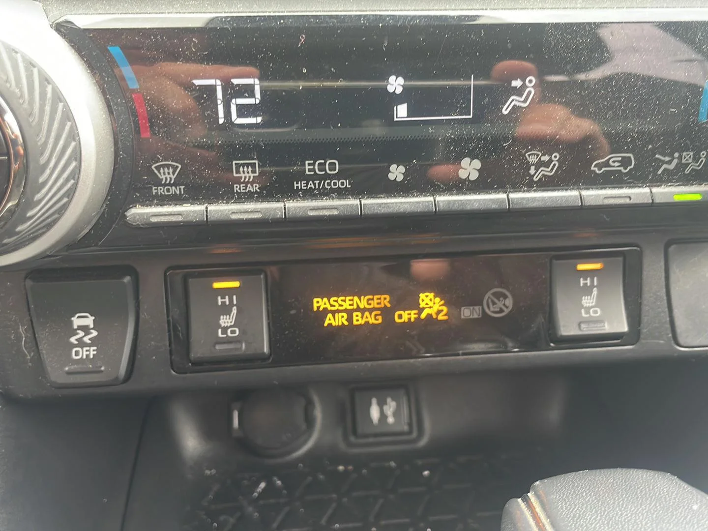 Used 2019 Ruby Flare Pearl Toyota XLE image 4