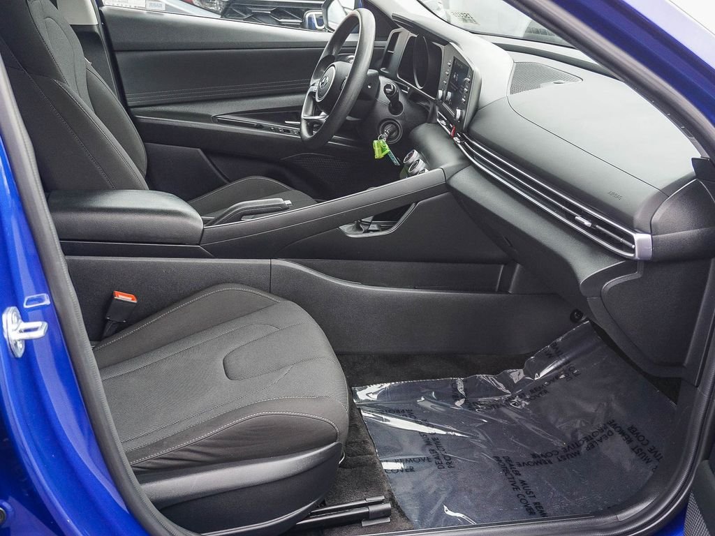 Used 2023 Blue Hyundai SE image 12