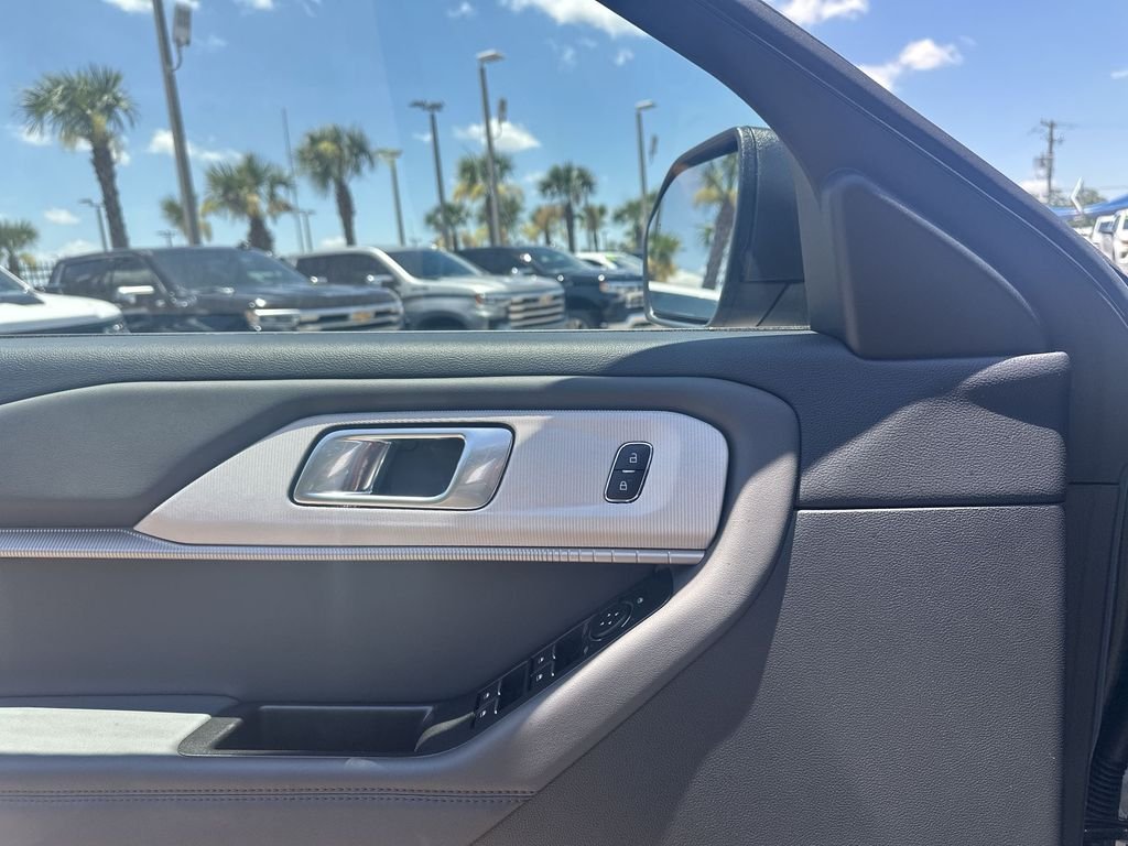 Used 2025 Blue Ford Active image 30