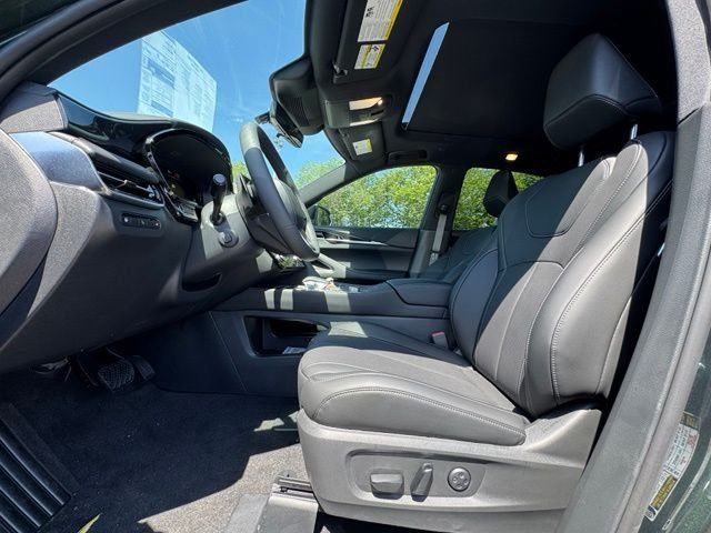 New 2027 Green INFINITI SPORT image 24