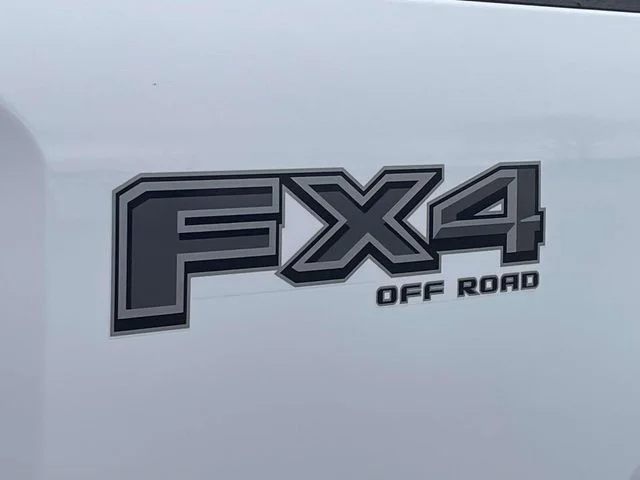New 2026 Oxford White Ford F-250® XLT image 8