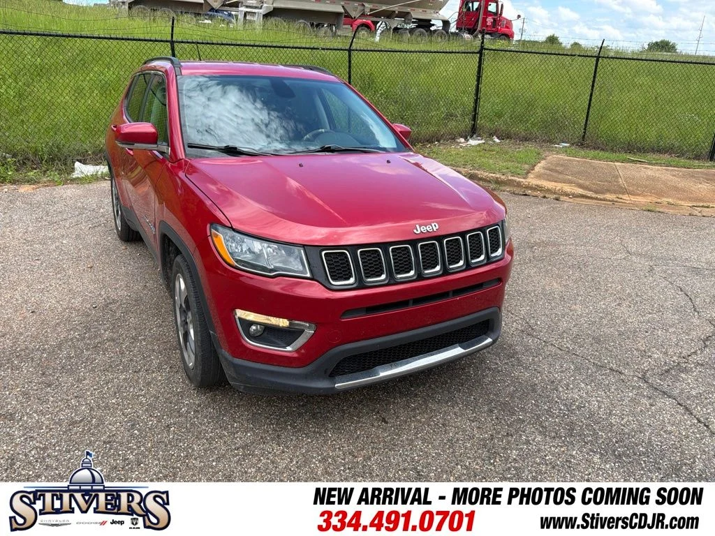 Used 2019 Red Jeep Limited image 2