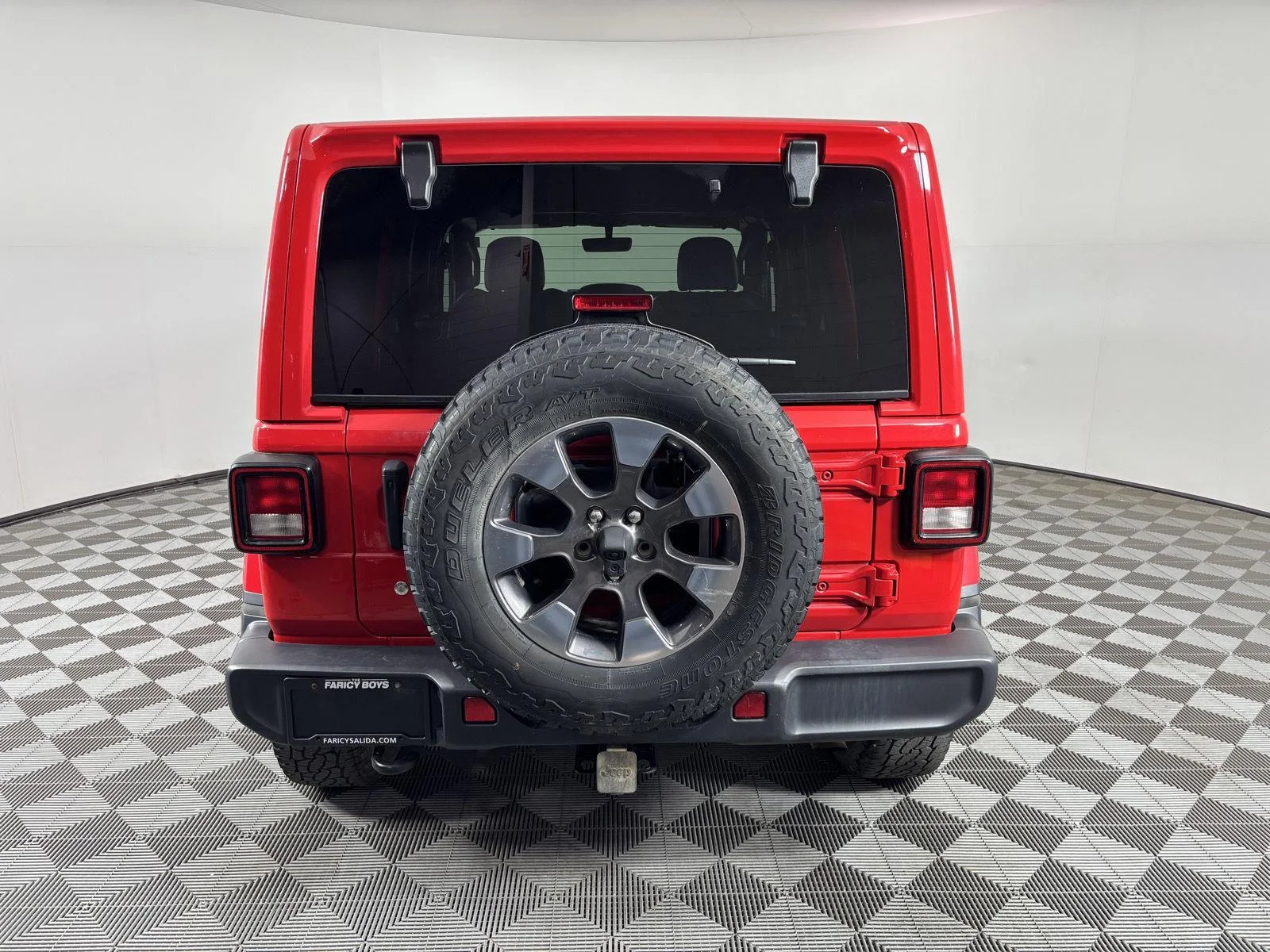 Used 2020 Firecracker Red Clearcoat Jeep Sahara image 4