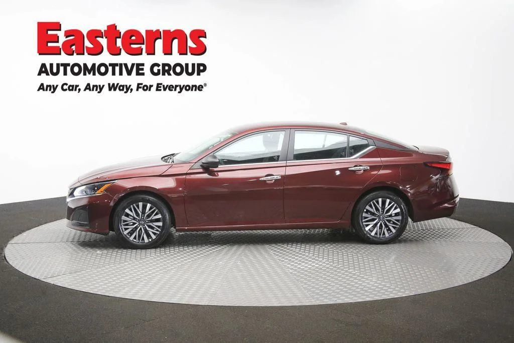 Used 2025 Red Nissan 2.5 SV image 60