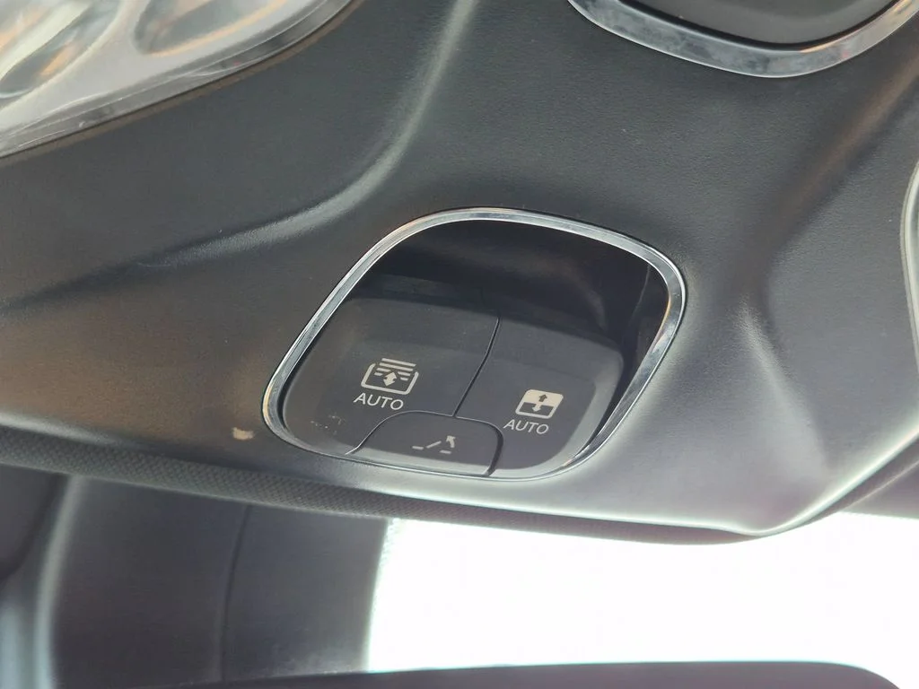 Used 2023 Black Jeep Limited image 21