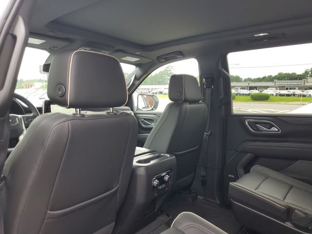 Used 2023 White GMC SLT image 11