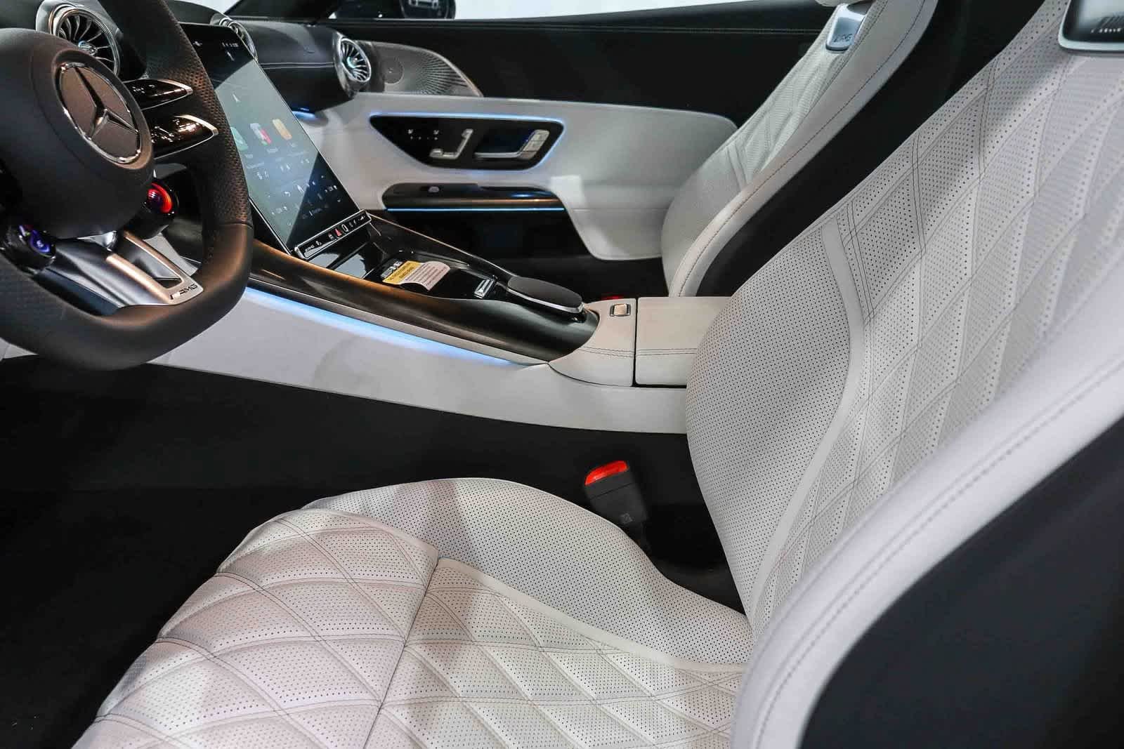 New 2026 MANUFAKTUR Hyper Blue Magno Mercedes-Benz AMG® GT 55 image 21