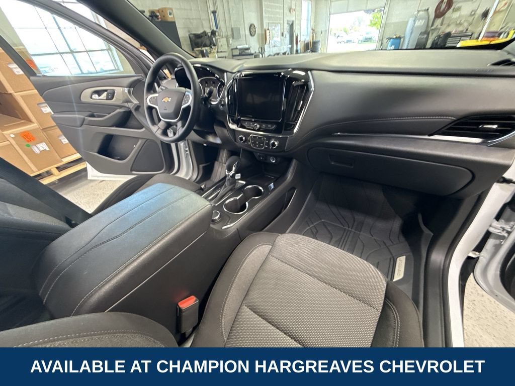 Used 2023 Summit White Chevrolet LT Cloth image 37