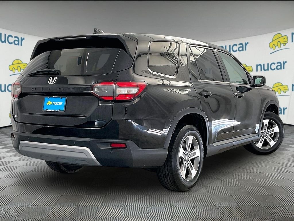 Used 2023 Black Honda EX-L image 6