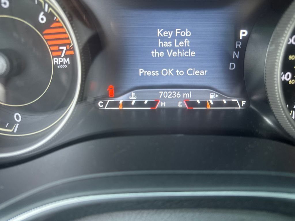 Used 2023 White Jeep Altitude image 14