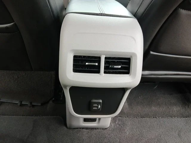 Used 2020 Silver GMC SLT image 10