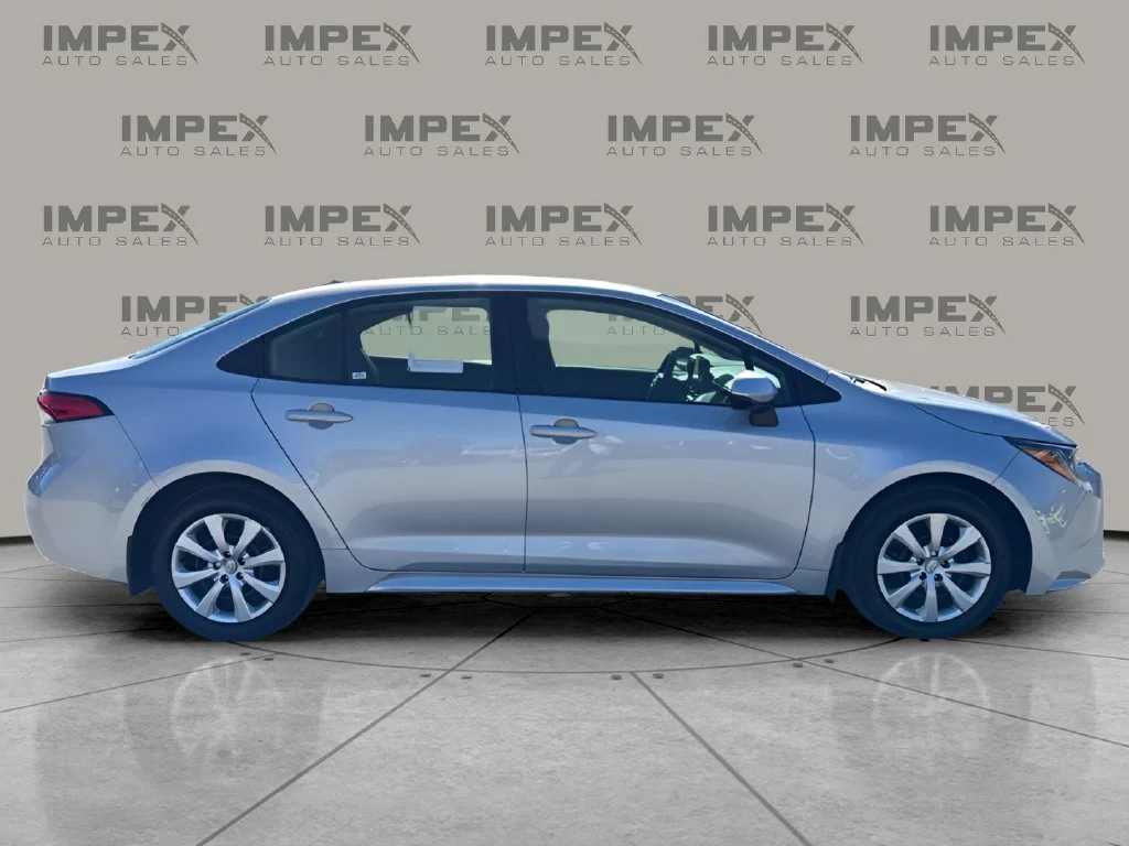 Used 2025 Silver Toyota LE image 6