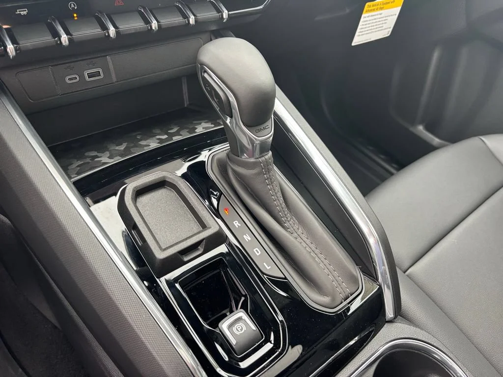 New 2026 Onyx Black GMC Elevation image 24