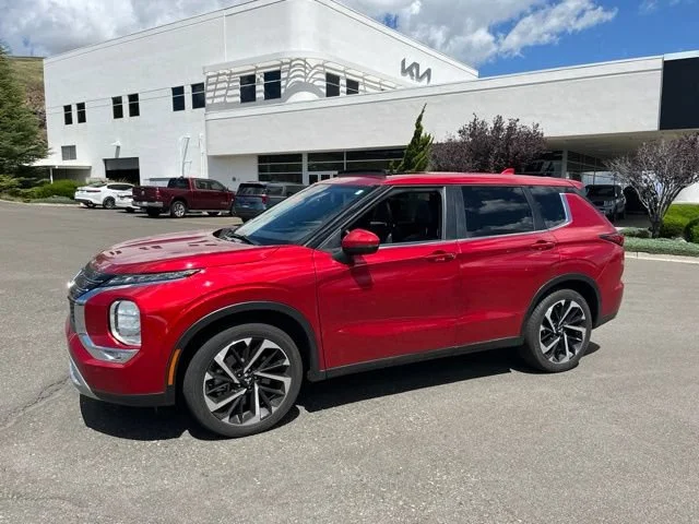 Used 2024 Red Diamond Mitsubishi SE image 2